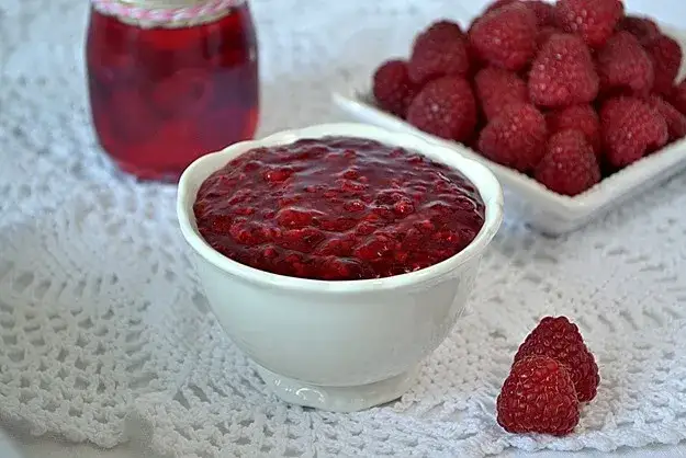 Zdjęcie Frużelina malinowa jak zrobić - prosty przepis na pyszny dodatek